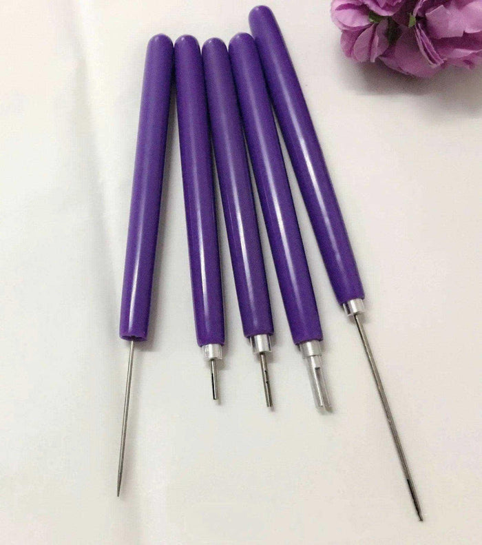 Set of 5 colorful paper quilling needle combs in sizes ranging from 11cm to 14.5cm, used for weaving uniform paper loops and flower petals