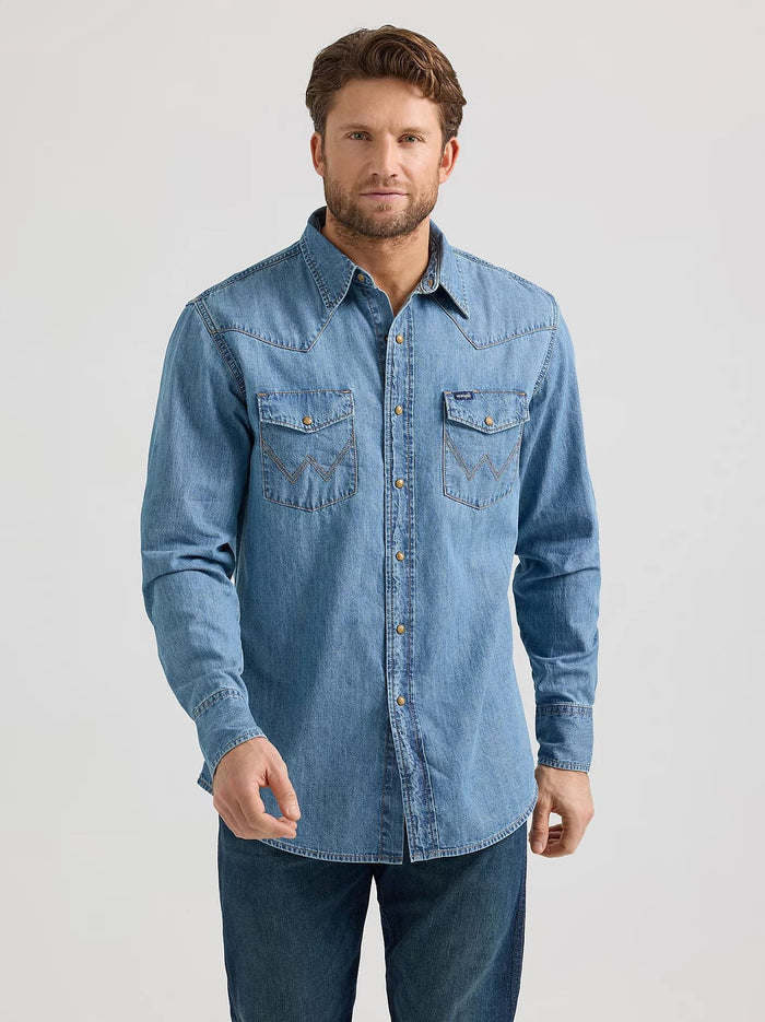 Wrangler Men's Denim Chest Pocket Snap-Front Long Sleeve Work Shirt Work Shirts Wrangler Light Wash Denim 2XL Reg